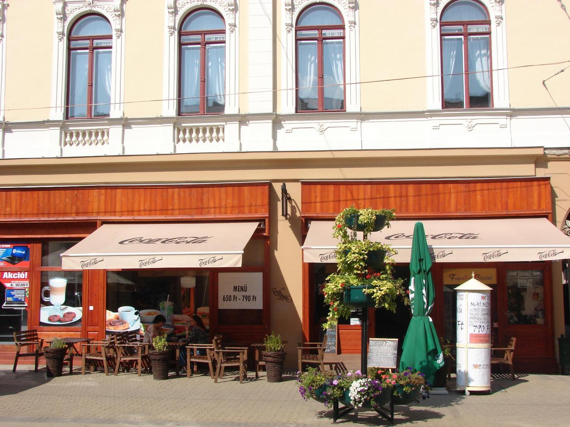 Promenade Panzio Bed & Breakfast Miskolc Exterior photo