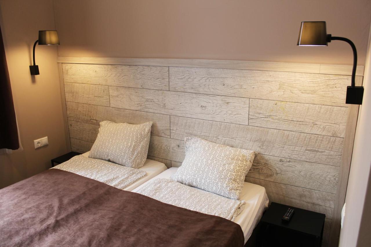 Promenade Panzio Bed & Breakfast Miskolc Exterior photo
